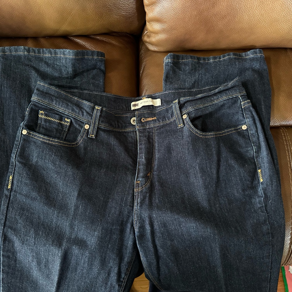 Levi's 515 women's blue jeans. Size 12
